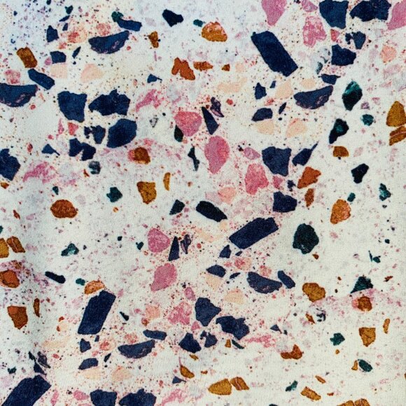 Old Navy Active Go-Dry Girl's Athletic Leggings Terrazzo Print size 10-12 - Picture 2 of 5